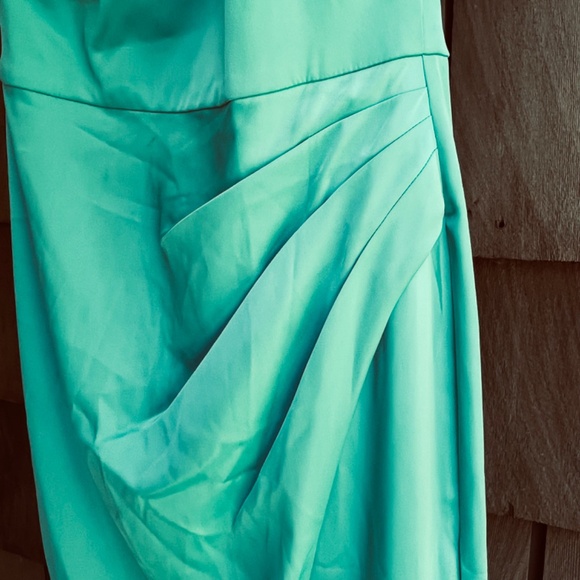 Liv Foster Stretch Satin One Shoulder Maxi Gown Aqua Green Size 6 Asymmetrical - Picture 12 of 17